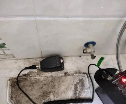 福州市屋顶漏水维修公司分享下卫生间漏水的危害及解决方法